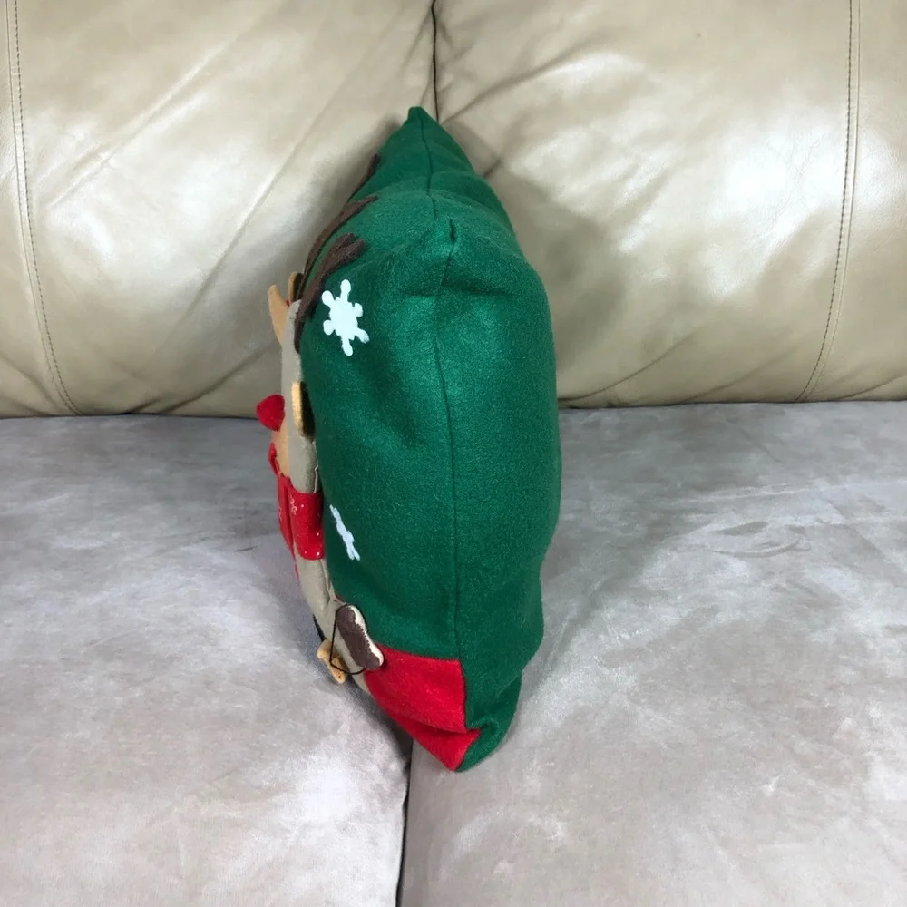 2 Hand Made 3D Felt Multicolor Christmas Holliday Snow Men Reindeers Pillows‎